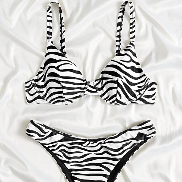 Womens Vacay Zebra Striped Underwire Bikini Swimsuit - Picture 3 of 4